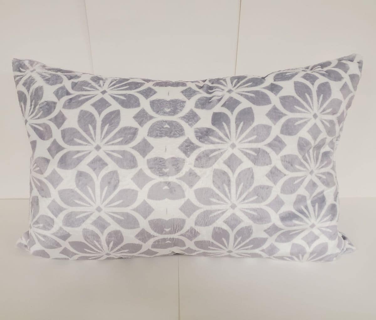 Fun Pillow BODY (D3 - Abstract Floral)