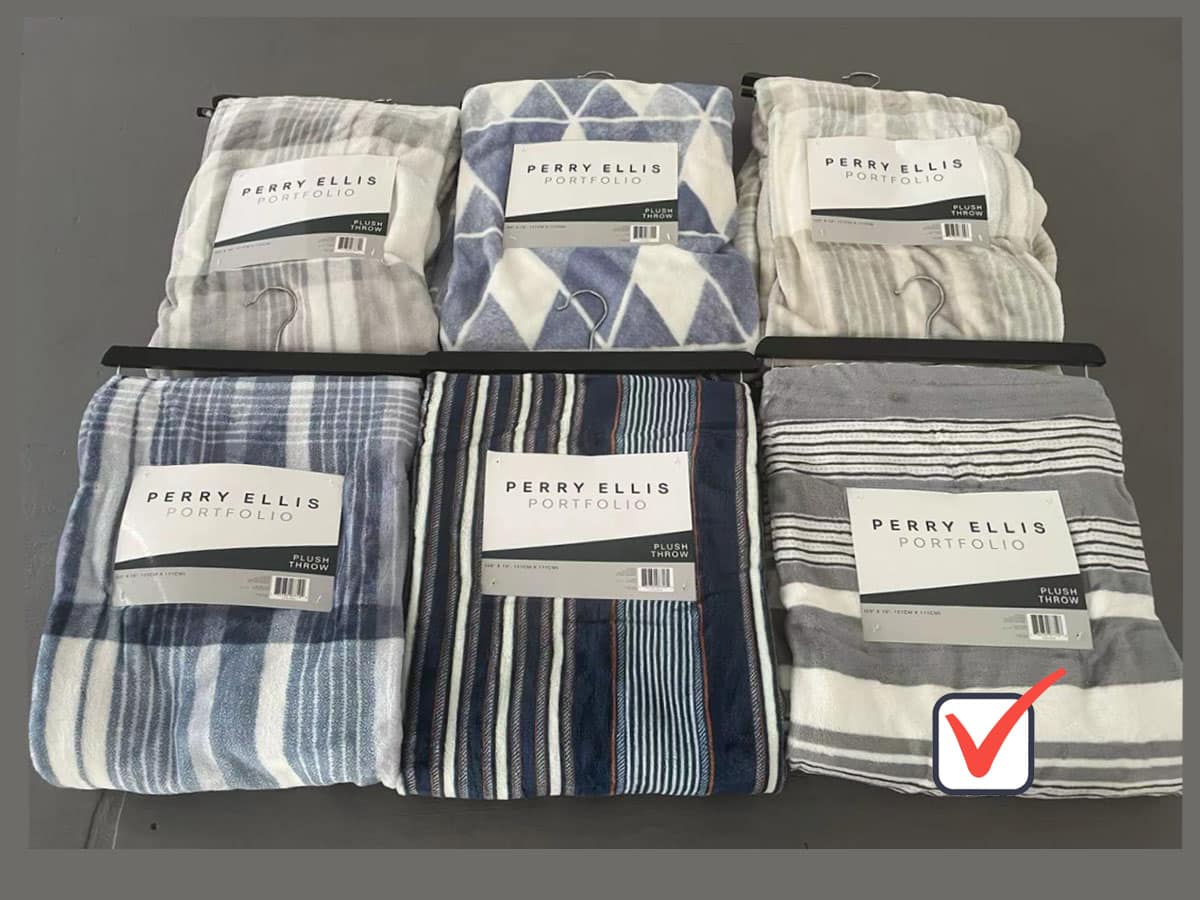 Perry Ellis Throw (50"x70") - Image 2